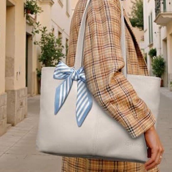 Neiman Marcus Handbags - Neiman Marcus LuxeBold Beige Leather Summer Tote Bag with Silk Scarf